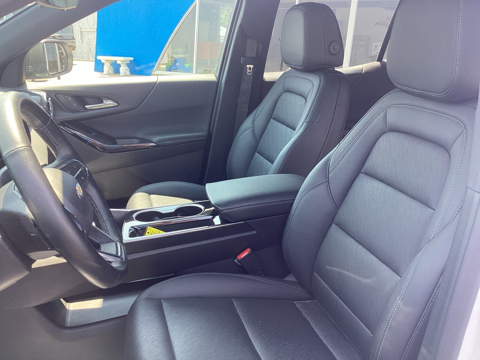 2025 Chevrolet Equinox LT - Photo 10