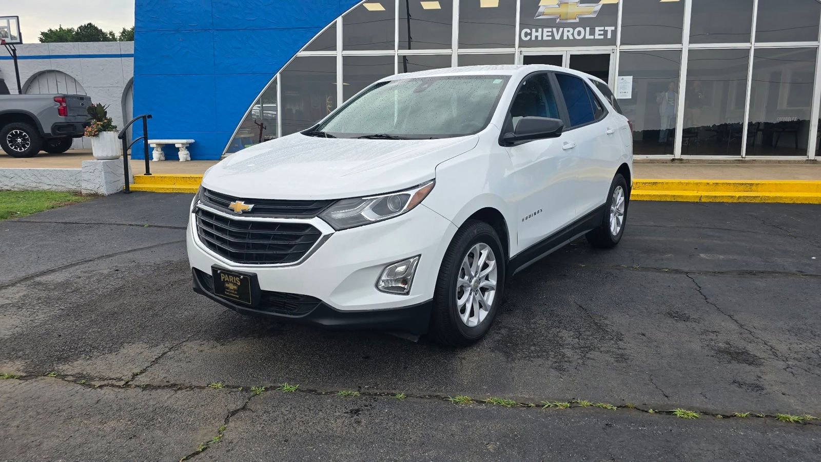 2020 Chevrolet Equinox LS's photo