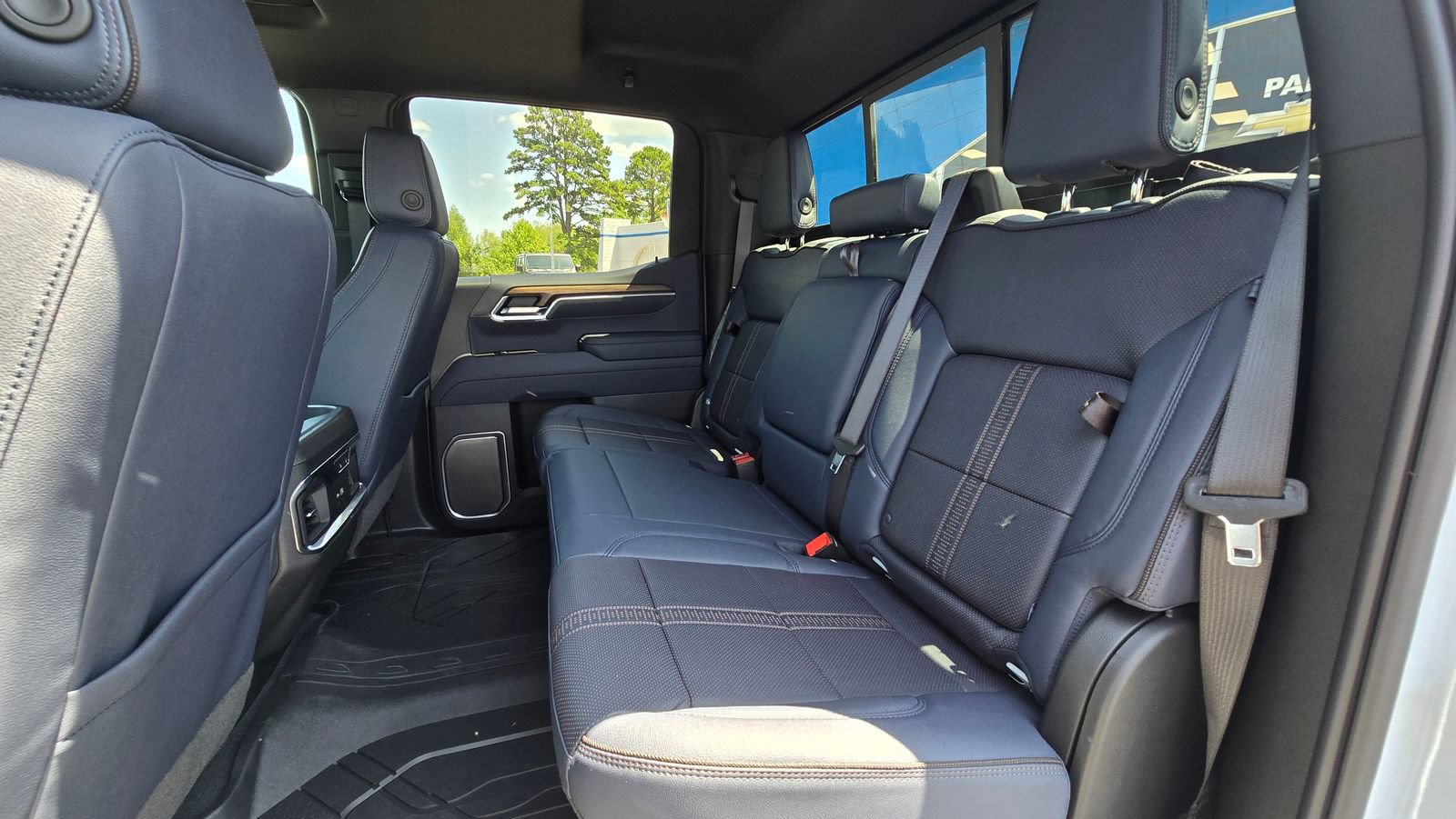 2026 Chevrolet Silverado 1500 High Country - Photo 10