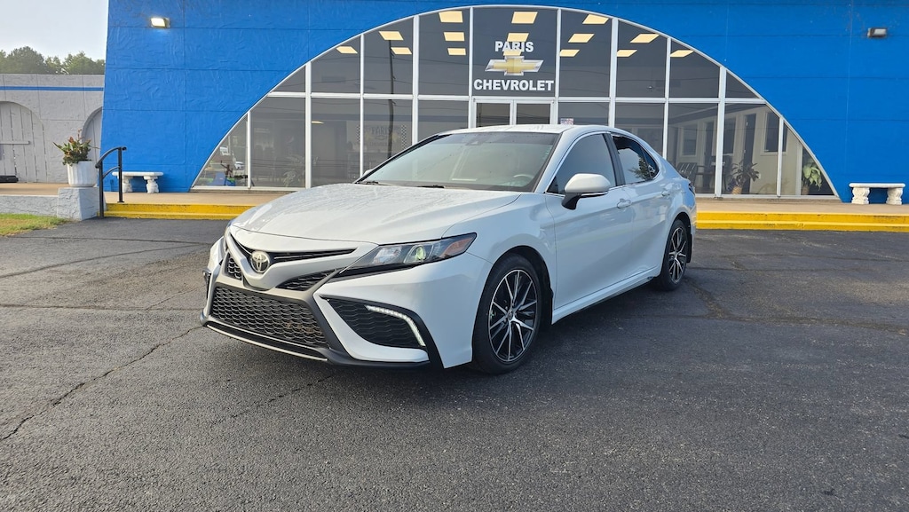 Used 2023 Toyota Camry SE