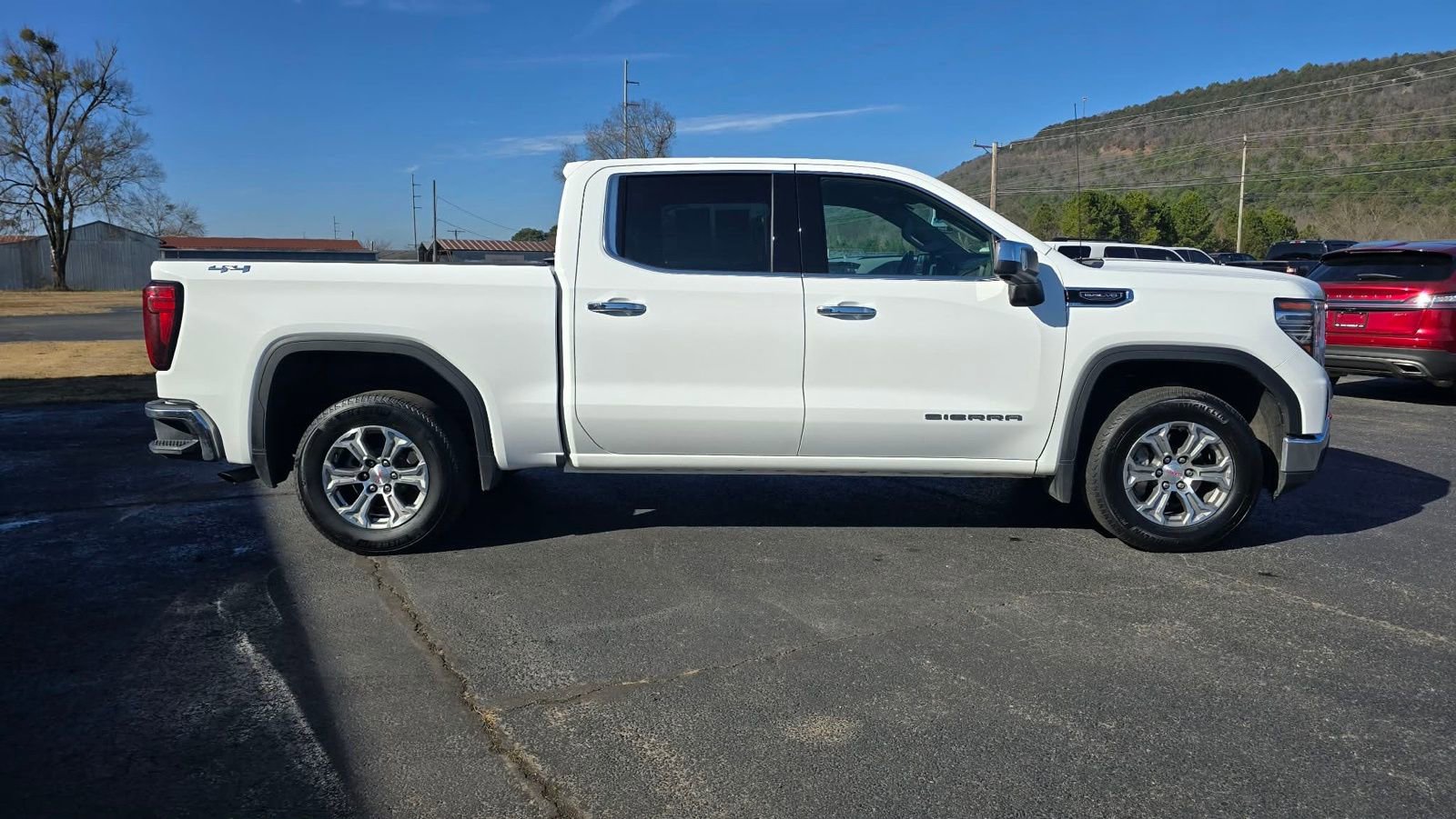 Used 2025 GMC Sierra 1500 SLT with VIN 3GTUUDED4SG199433 for sale in Little Rock