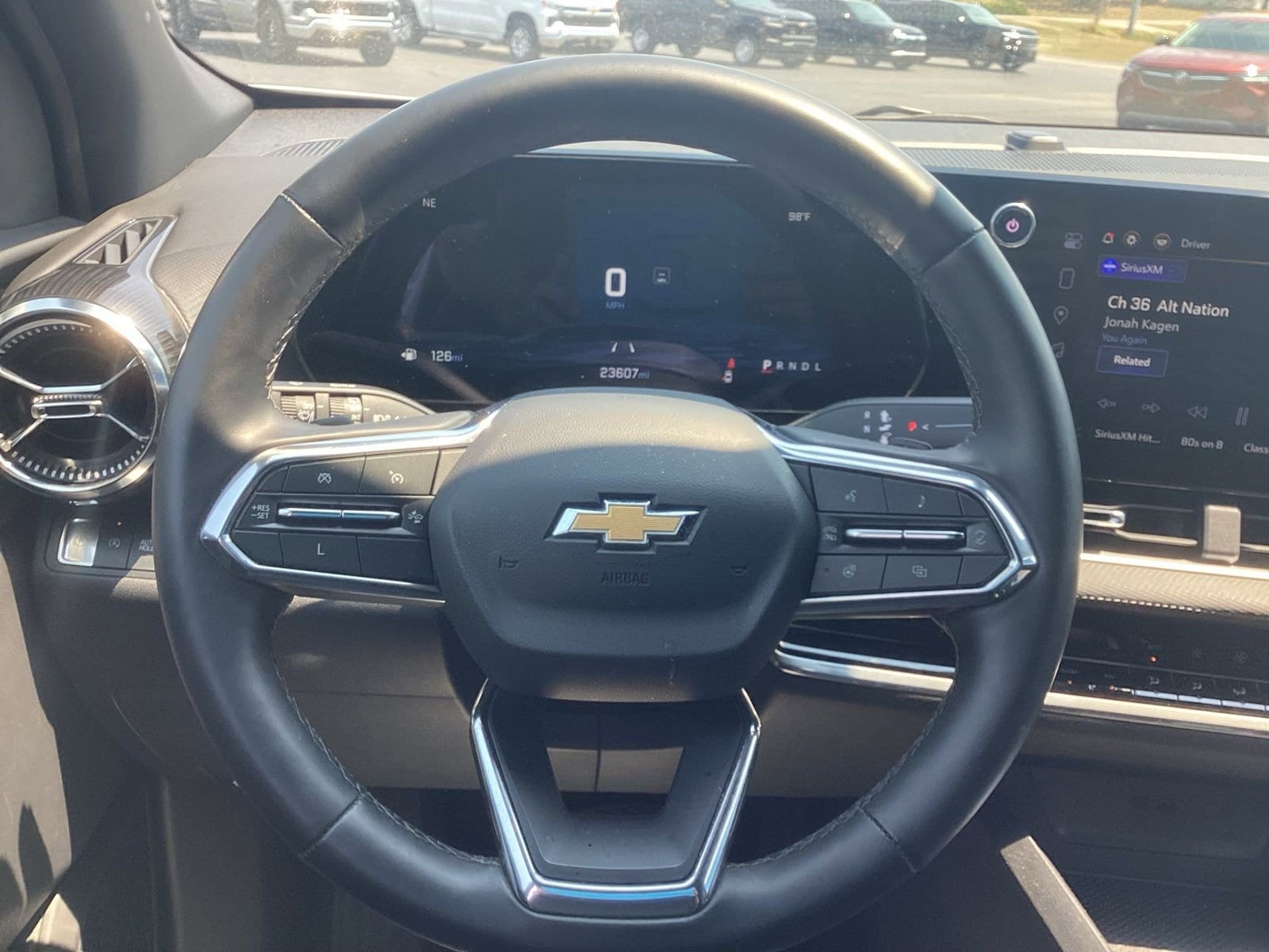2025 Chevrolet Equinox LT - Photo 9