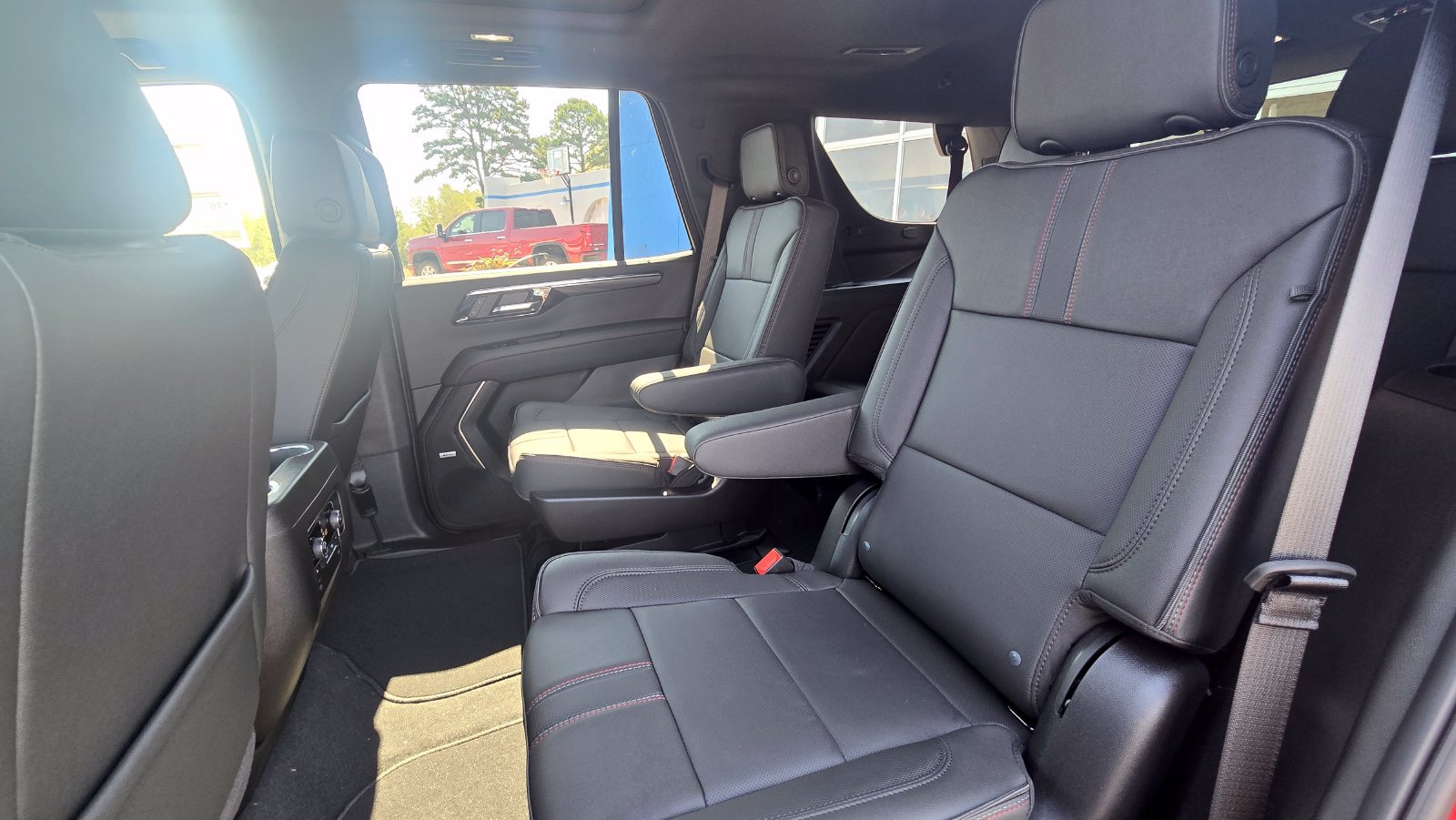 2026 Chevrolet Tahoe RST - Photo 10