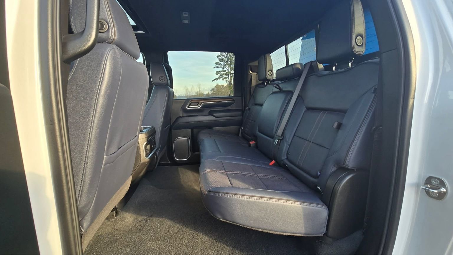 2024 Chevrolet Silverado 3500HD High Country - Photo 10