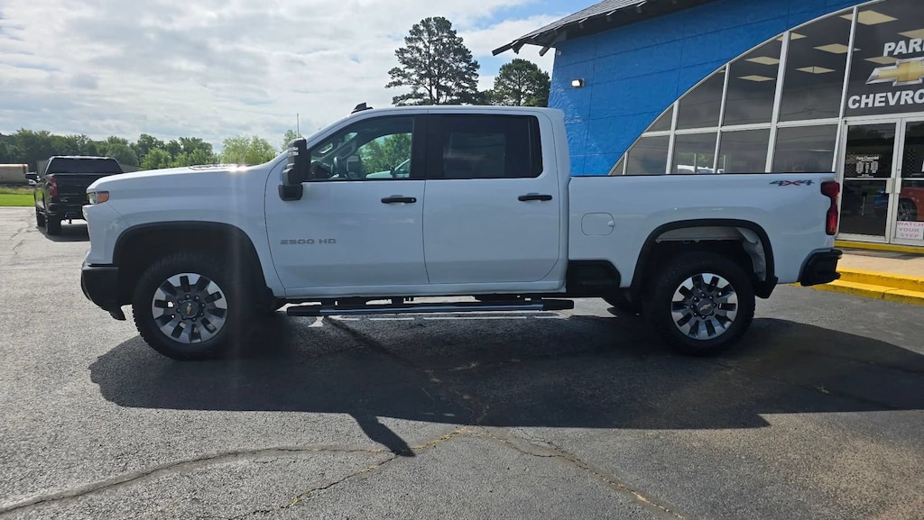 Used 2024 Chevrolet Silverado 2500 HD Custom Truck