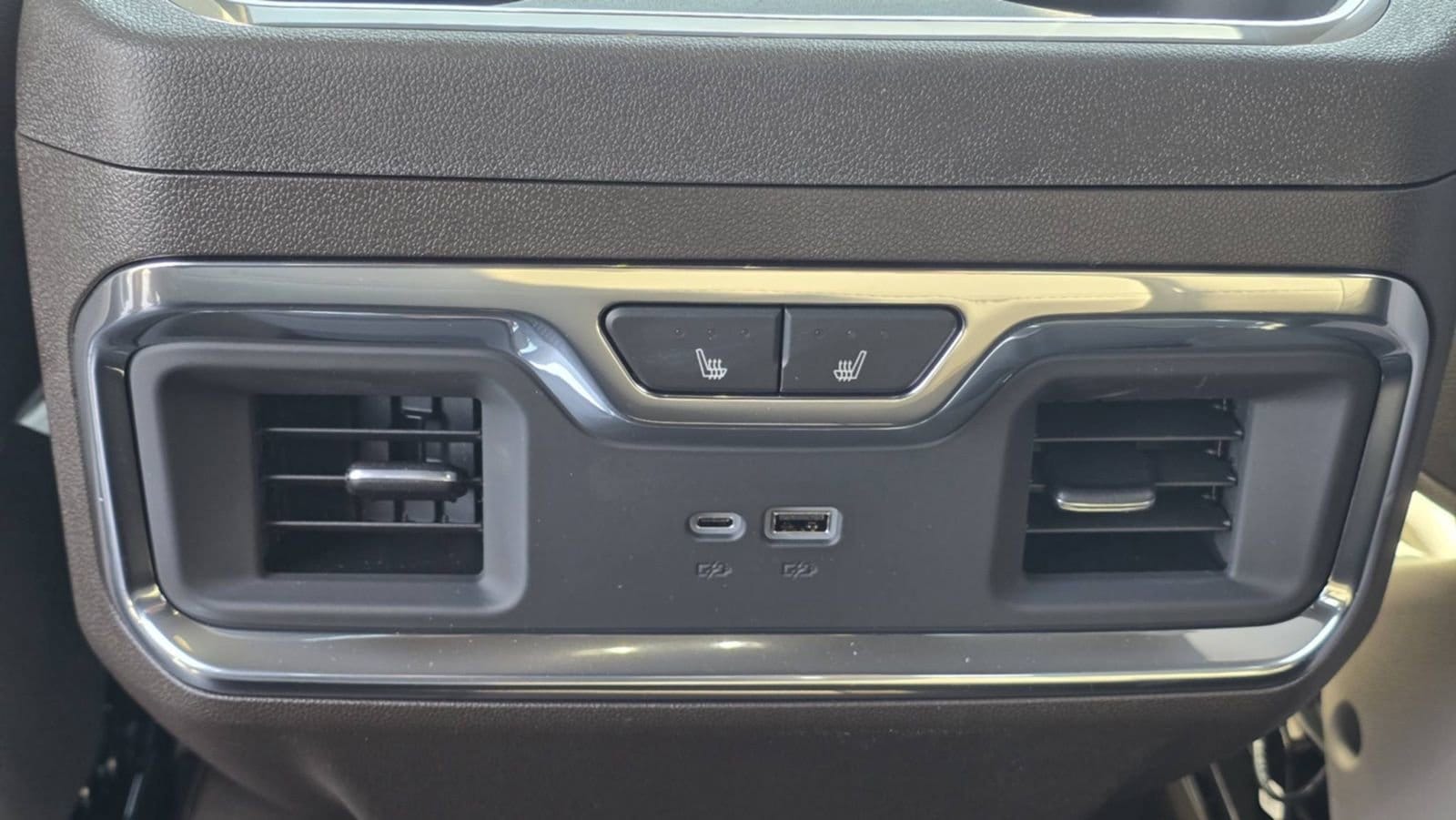 2026 Chevrolet Silverado 1500 LTZ - Photo 13