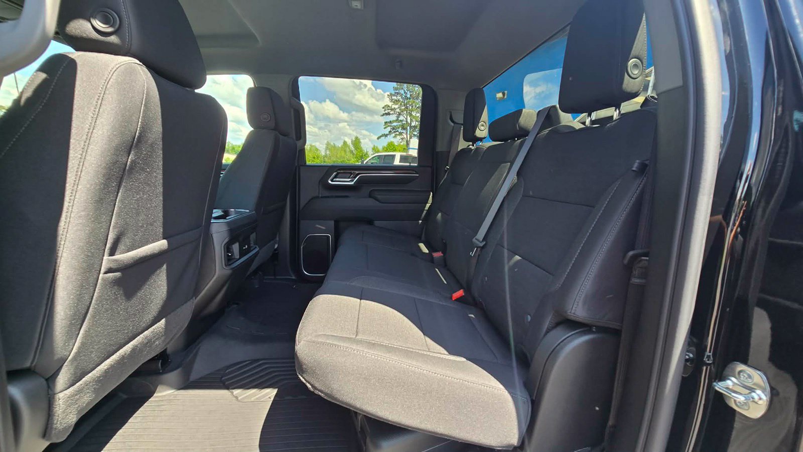 2026 Chevrolet Silverado 2500 HD LT - Photo 9