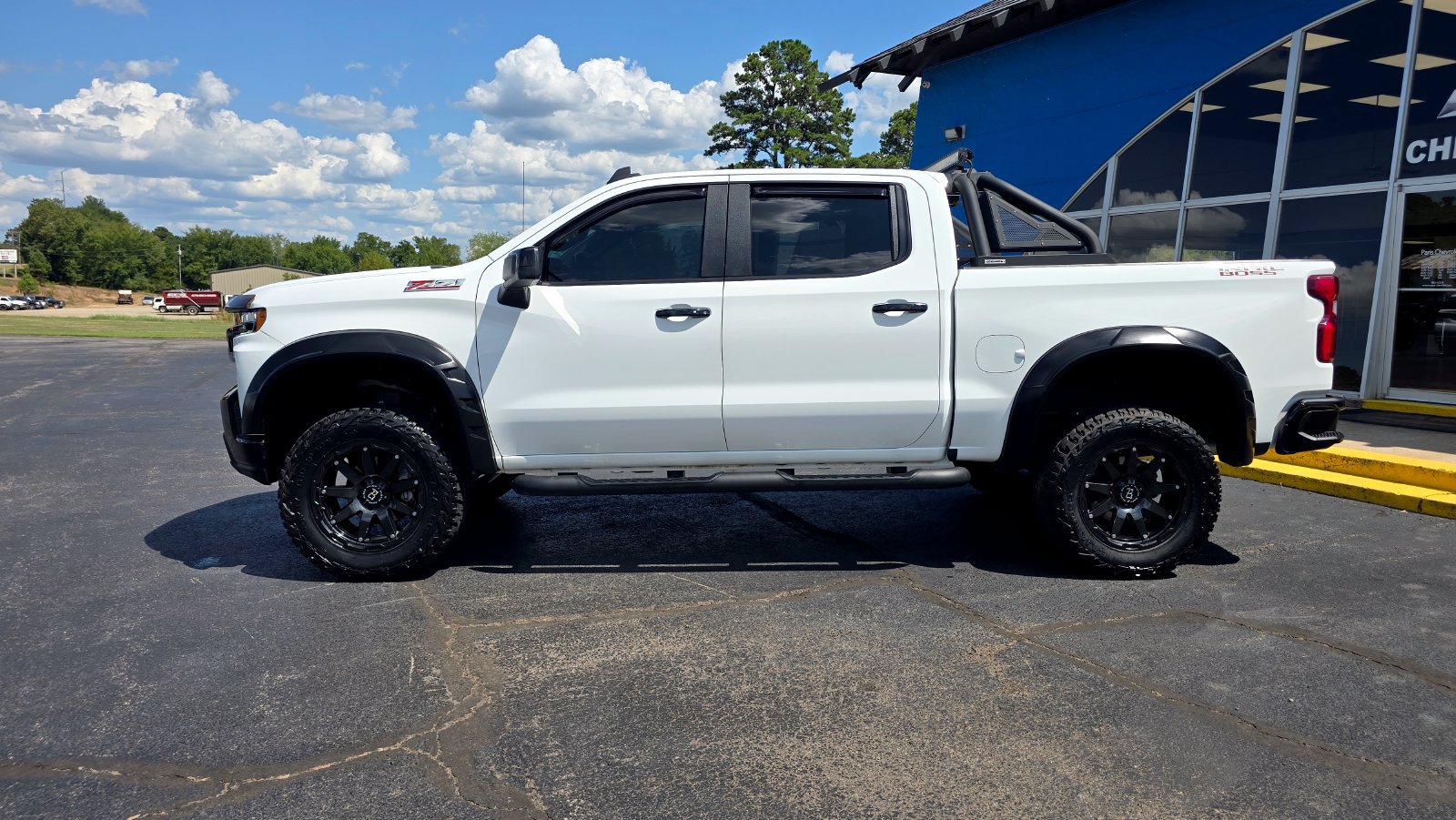 Used 2021 Chevrolet Silverado 1500 LT Trail Boss with VIN 3GCPYFEL8MG271757 for sale in Little Rock
