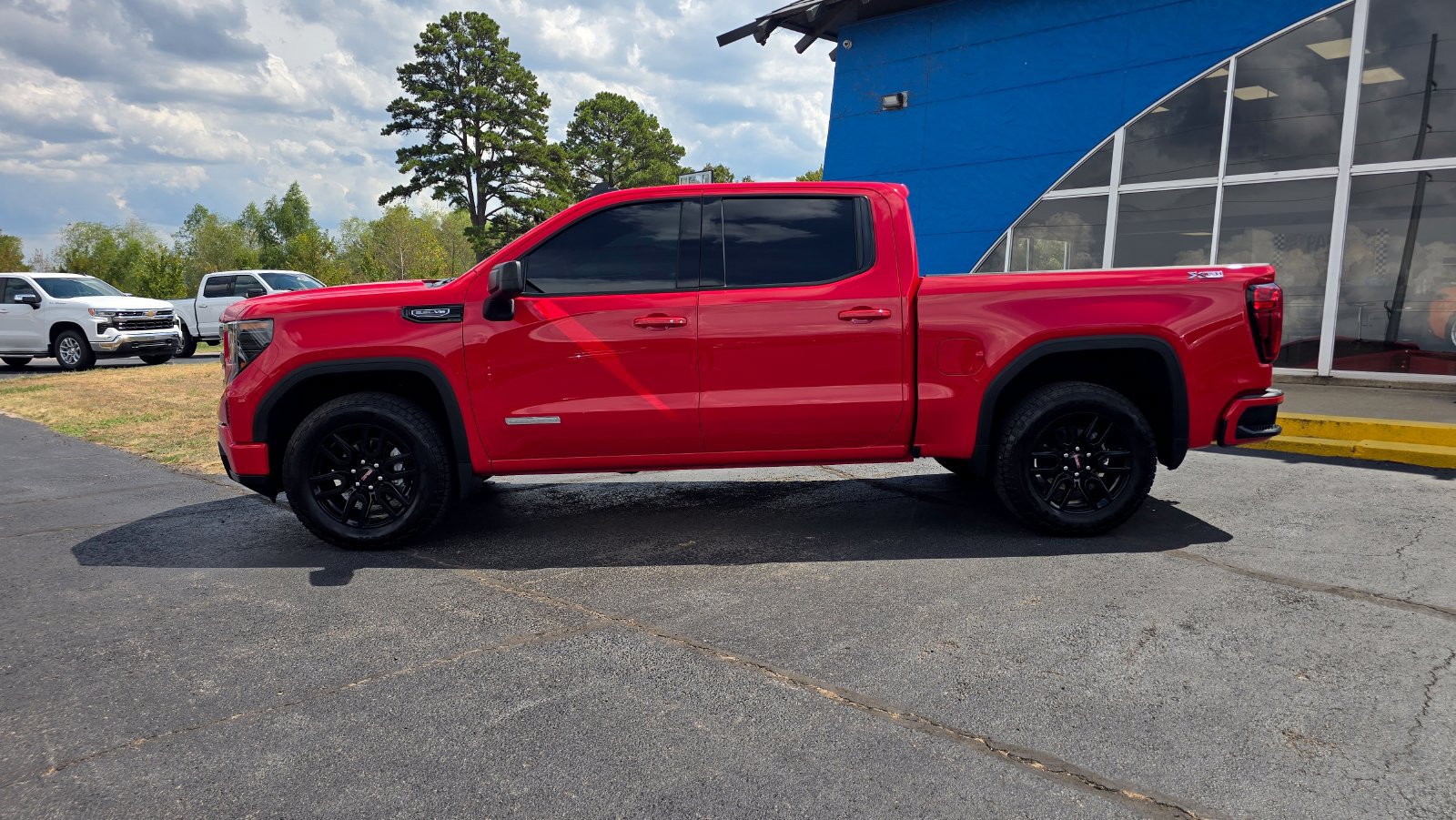 Used 2026 GMC Sierra 1500 Elevation with VIN 1GTUUCED7TZ176031 for sale in Little Rock