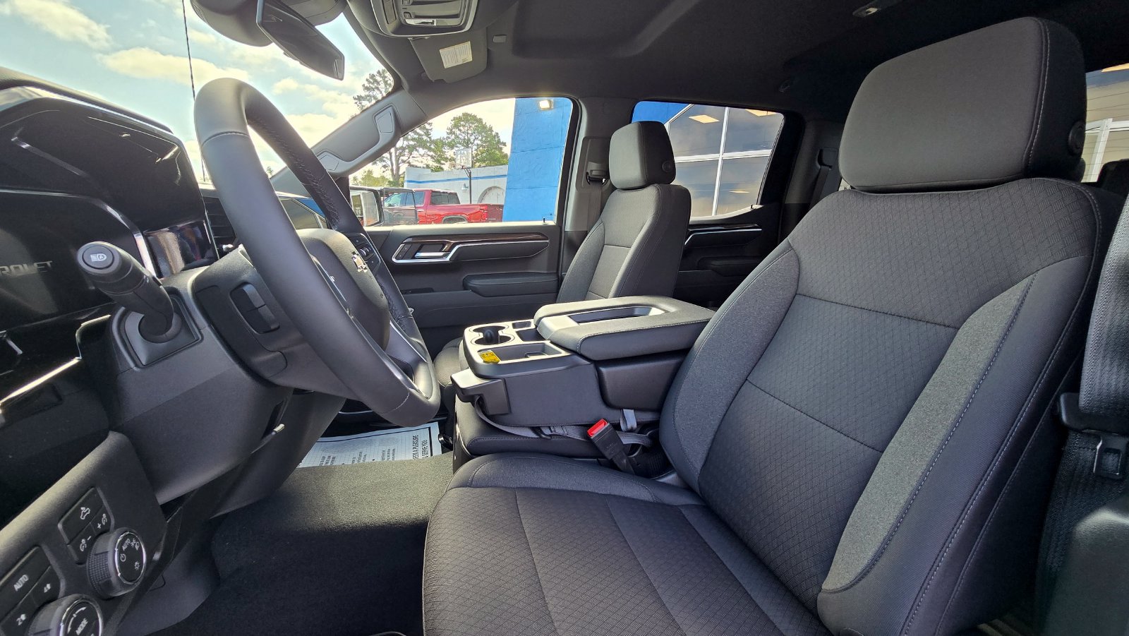 2026 Chevrolet Silverado 1500 LT - Photo 10
