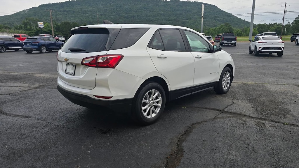 Used 2020 Chevrolet Equinox LS SUV