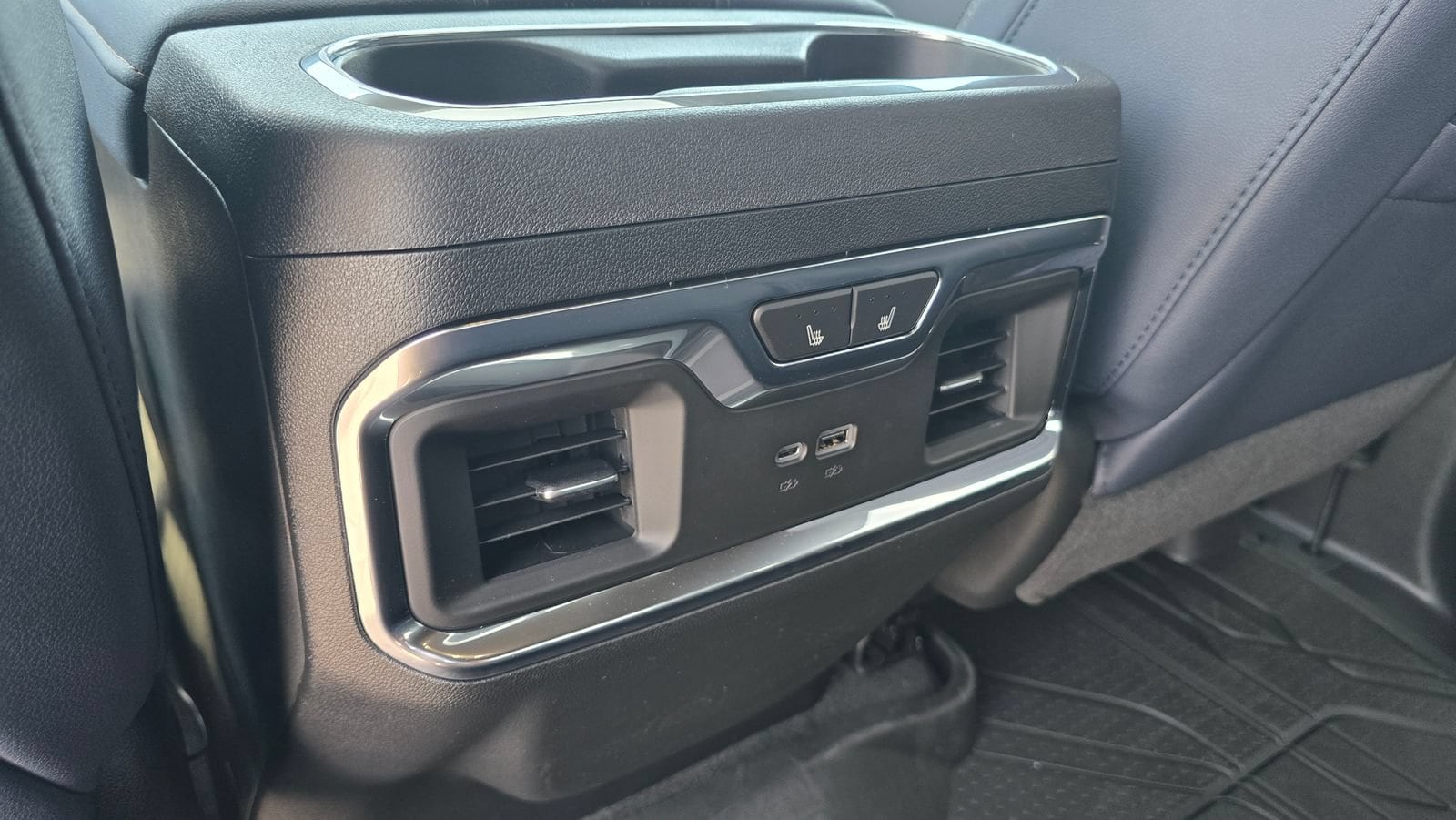 2026 Chevrolet Silverado 1500 High Country - Photo 16