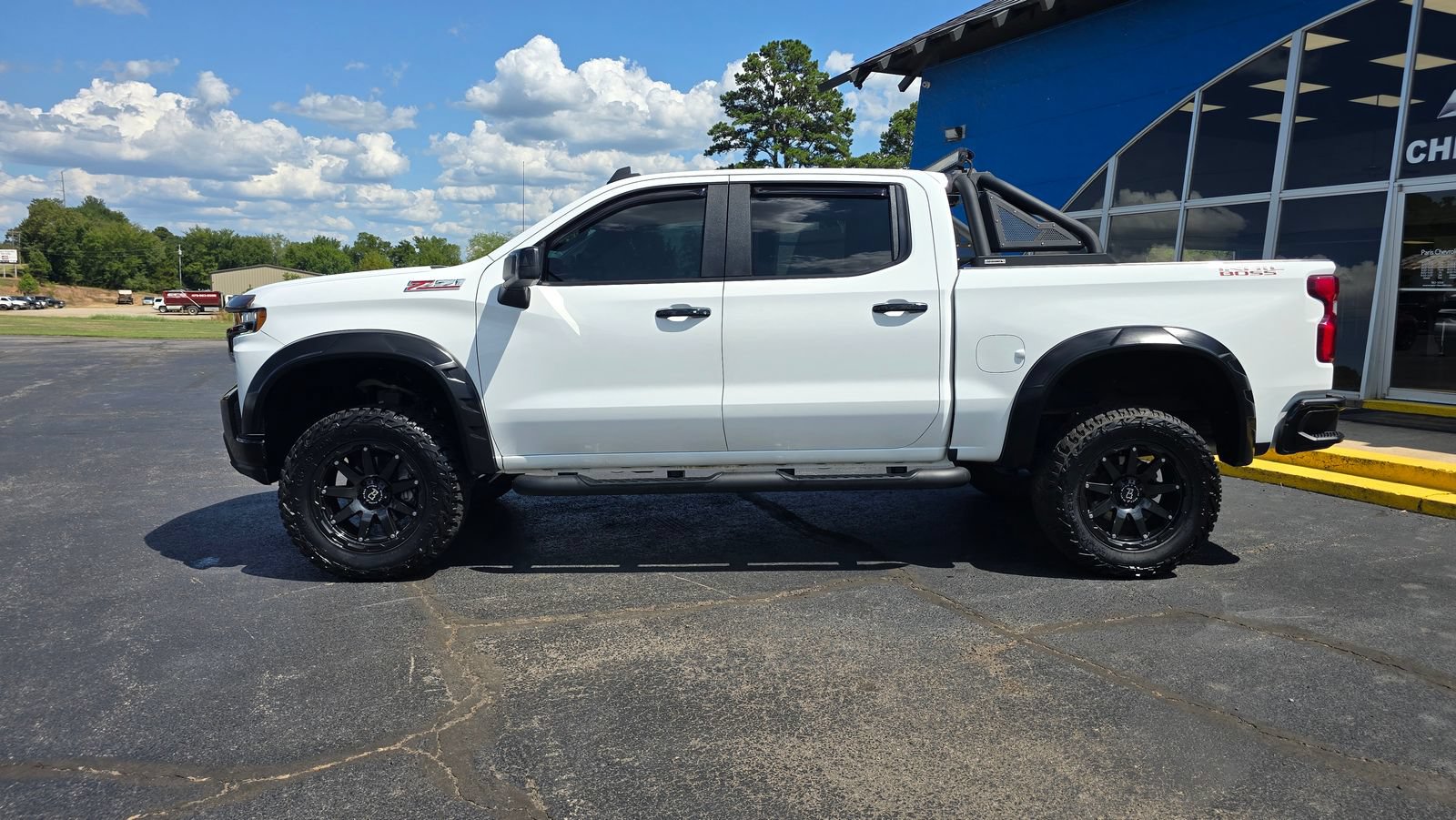 Used 2021 Chevrolet Silverado 1500 LT Trail Boss with VIN 3GCPYFEL8MG271757 for sale in Little Rock