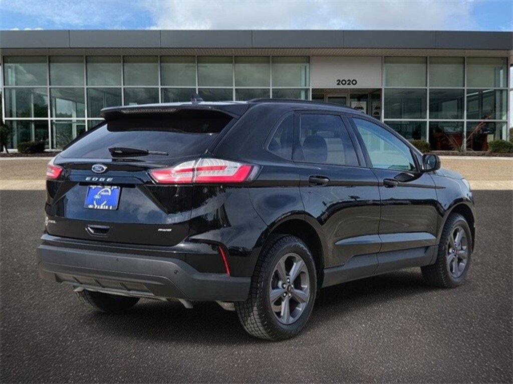 Used 2024 Ford Edge SEL SUV