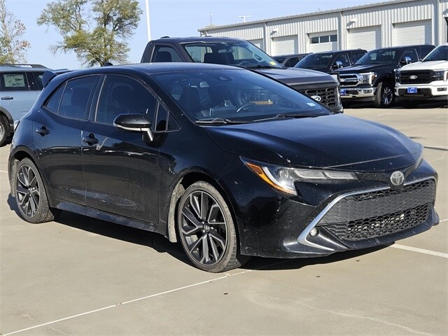 2019 Toyota Corolla Hatchback XSE's photo