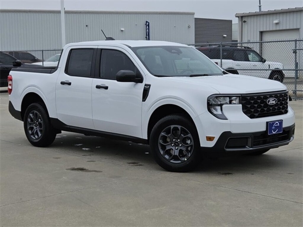 New 2025 Ford Maverick XLT Truck