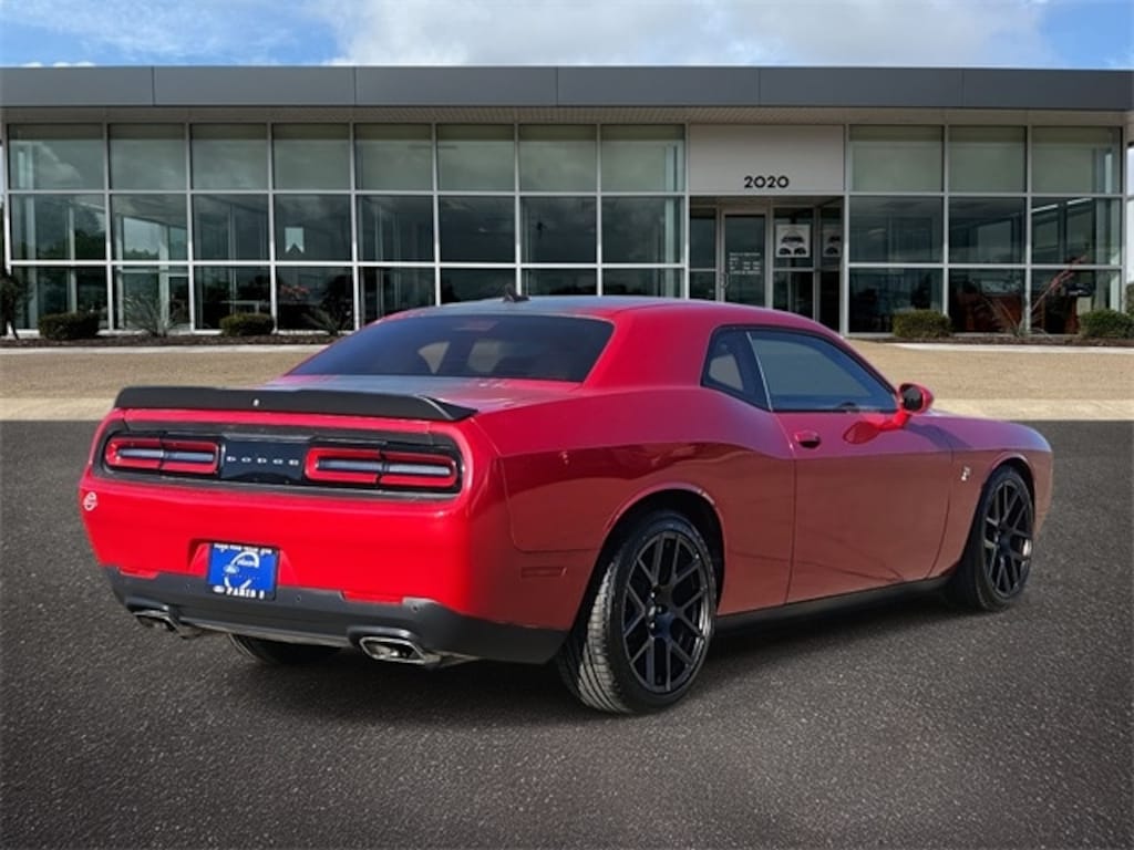 Used 2017 Dodge Challenger R/T Coupe