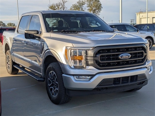 2021 Ford F-150 XLT's photo