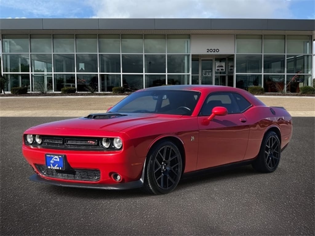 Used 2017 Dodge Challenger R/T Coupe