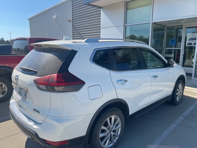 2020 Nissan Rogue S photo 2