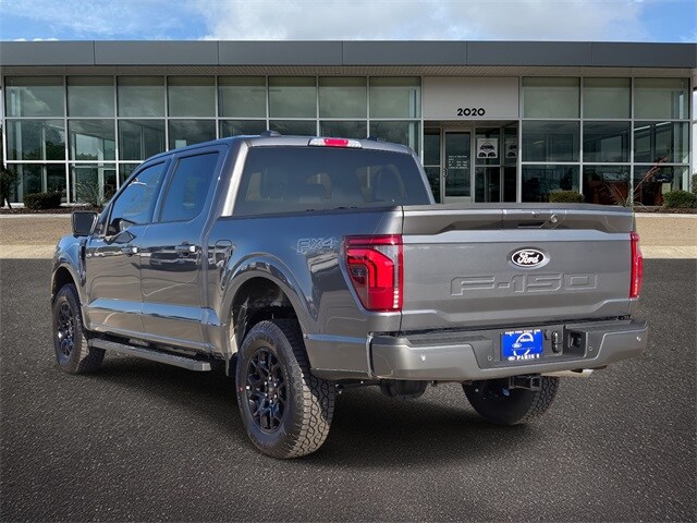 2025 Ford F-150 Lariat photo 3