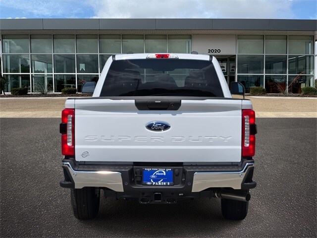 2026 Ford F-250 photo 4