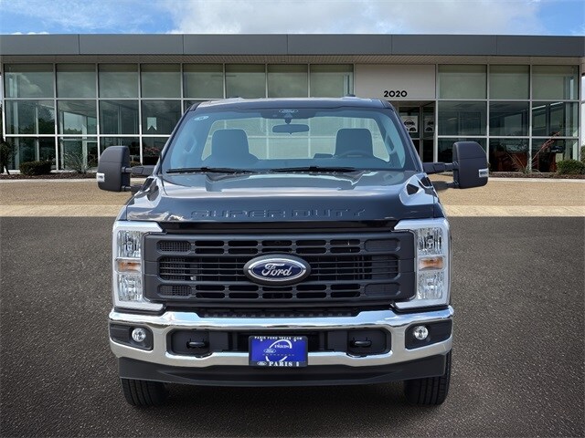 2026 Ford F-250 photo 2
