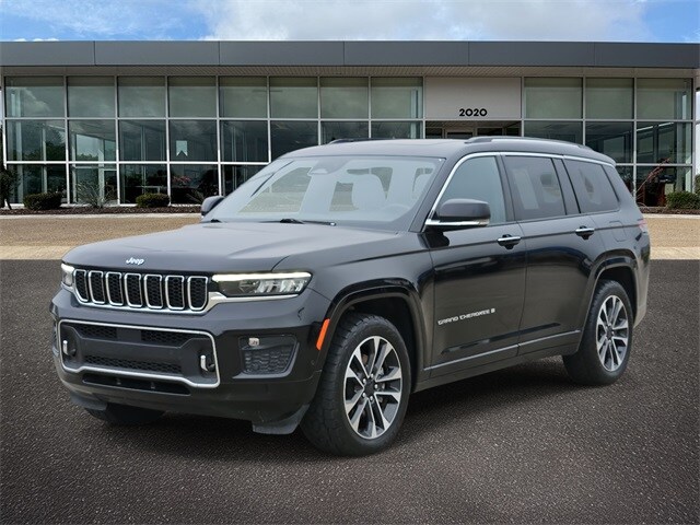 2022 Jeep Grand Cherokee Overland photo 3
