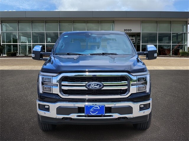 2025 Ford F-150 Lariat photo 2