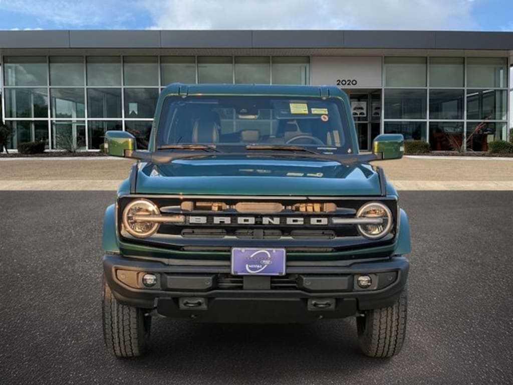 New 2025 Ford Bronco Outer Banks SUV