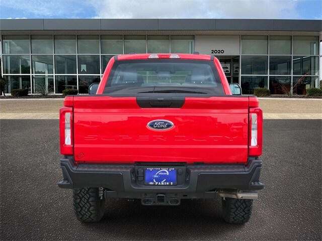 2025 Ford F-250 photo 4
