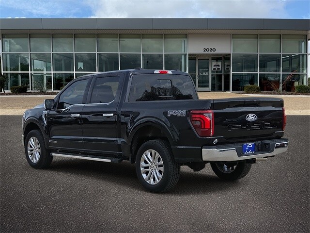2025 Ford F-150 Lariat photo 3