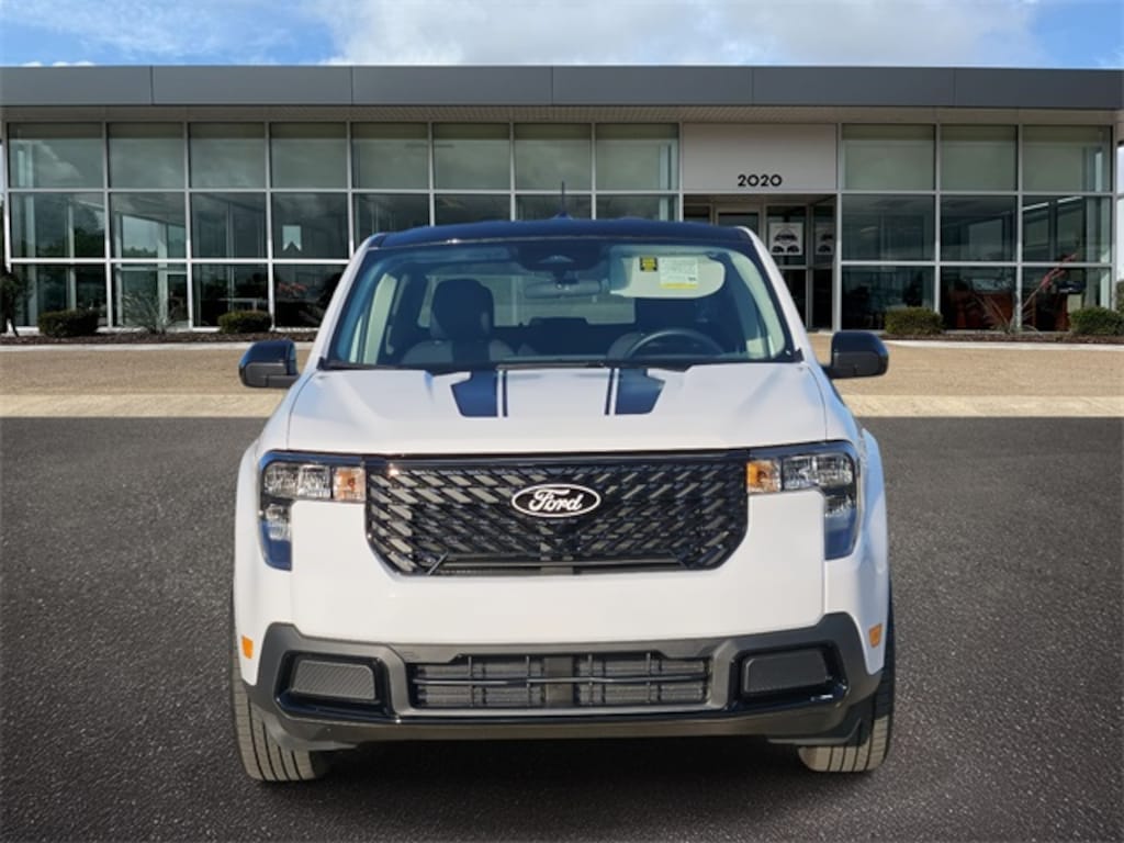 New 2025 Ford Maverick XLT Truck