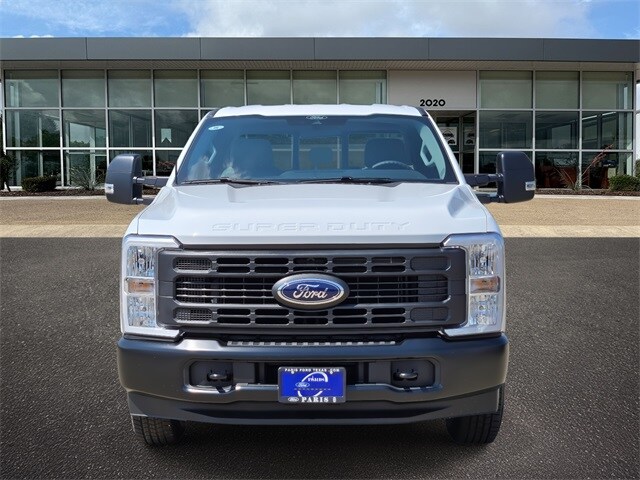 2026 Ford F-250 photo 2