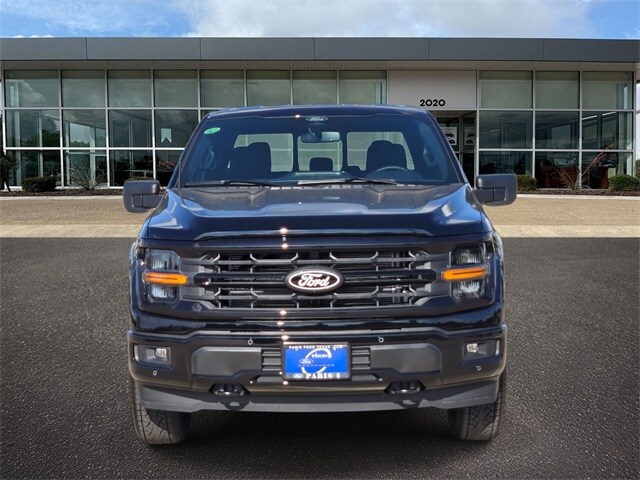 2025 Ford F-150 XLT photo 2