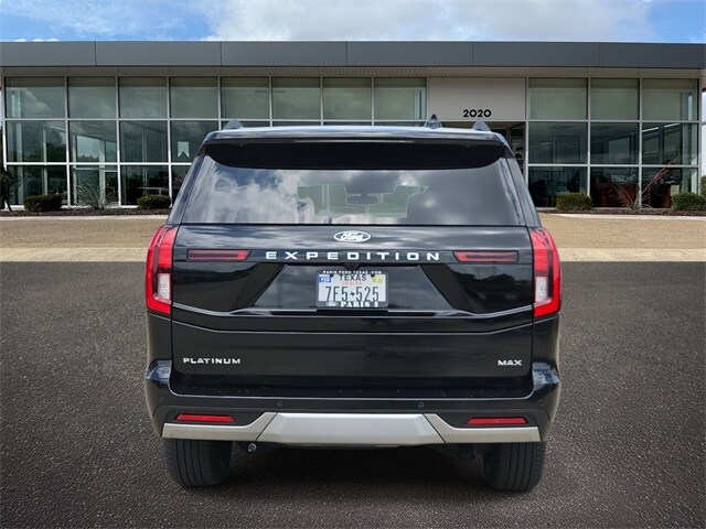 2025 Ford Expedition MAX Platinum photo 3