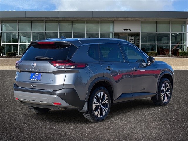 2021 Nissan Rogue SV photo 4