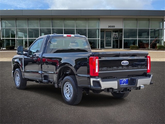 2026 Ford F-250 photo 3