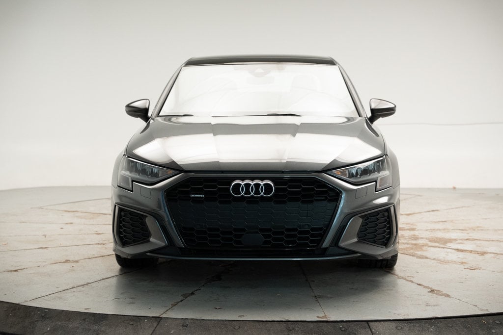 Used 2023 Audi  40 Progressiv Berline