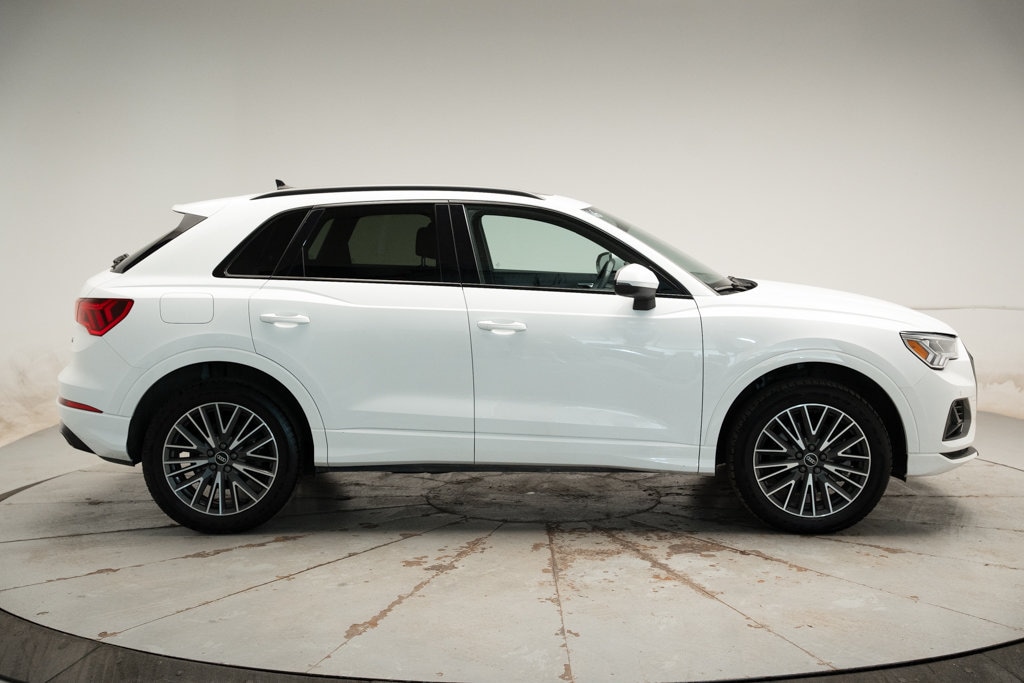 Used 2023 Audi 45 Komfort VUS