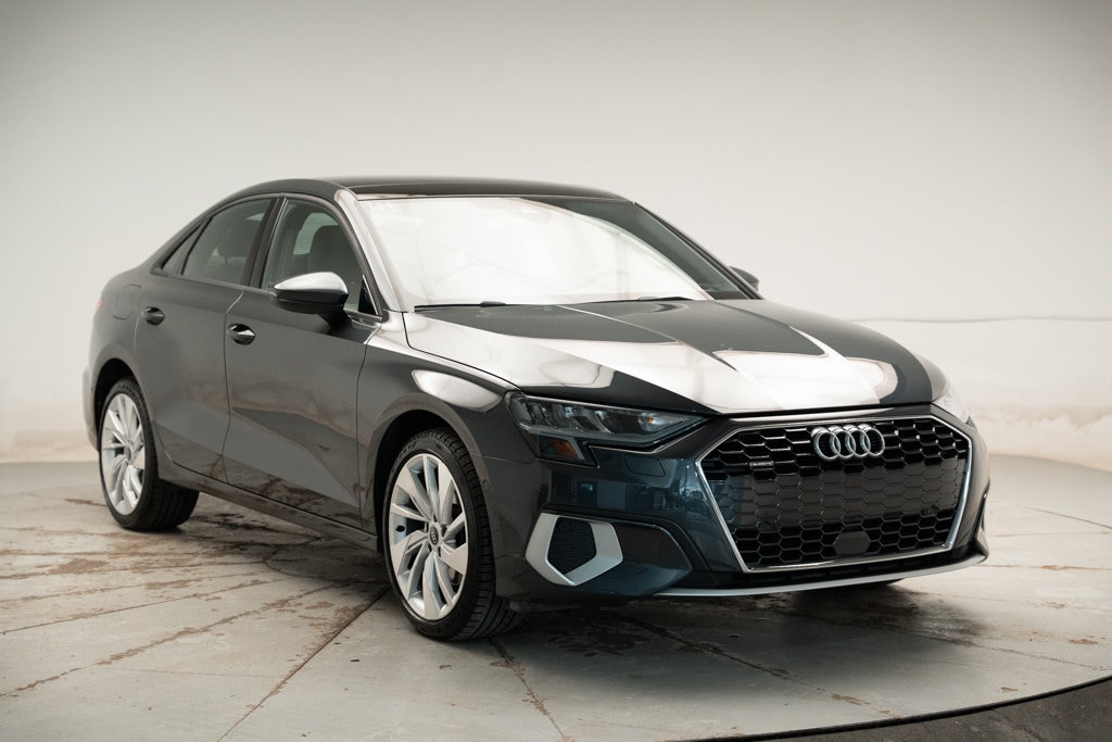 Used 2023 Audi 40 Komfort Berline