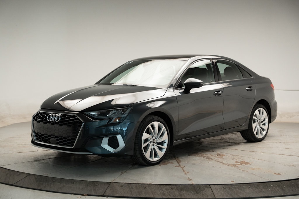 Used 2022 Audi 40 Komfort Berline