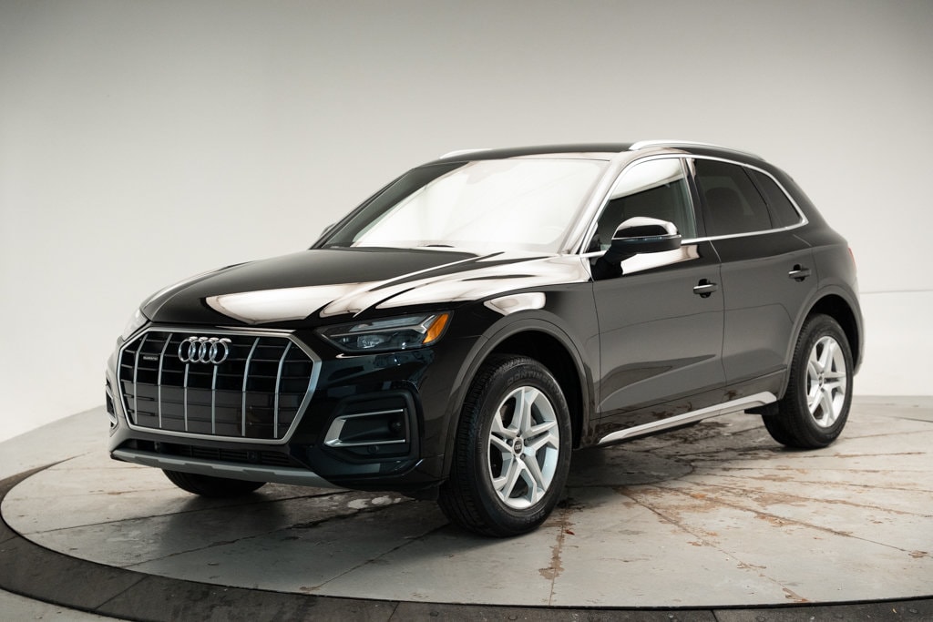 Used 2023 Audi  40 Komfort VUS