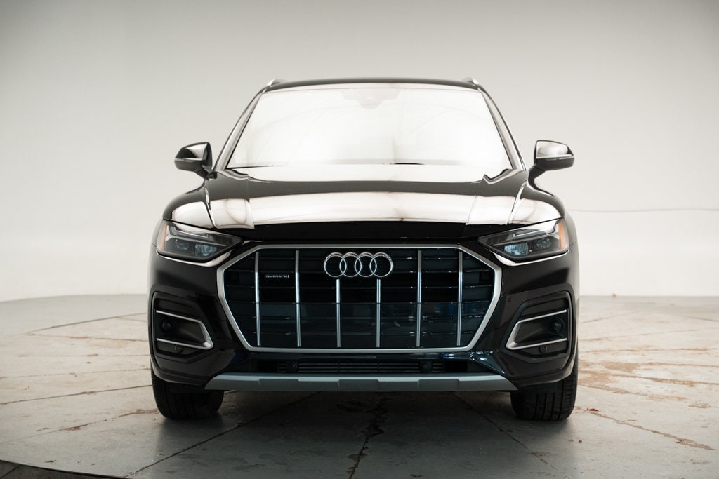 Used 2023 Audi  40 Komfort VUS