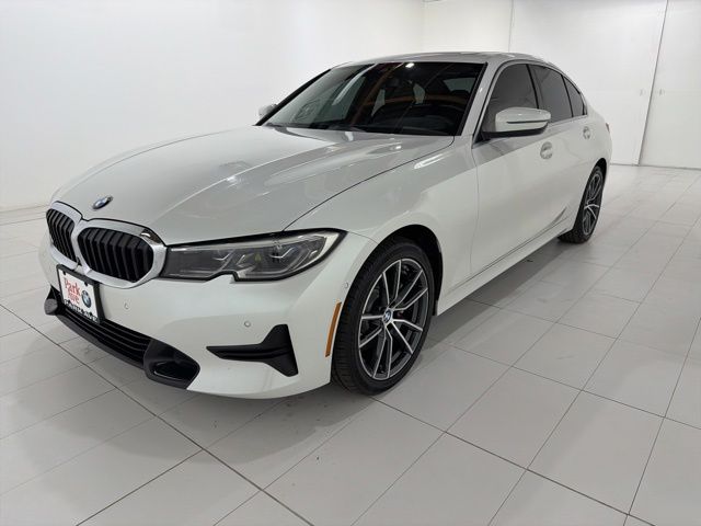 2020 BMW 3 Series 330i xDrive Sedan's photo