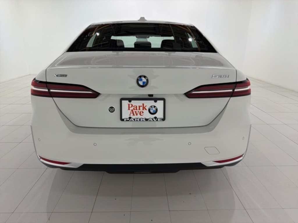 Used 2024 BMW 530i xDrive Sedan