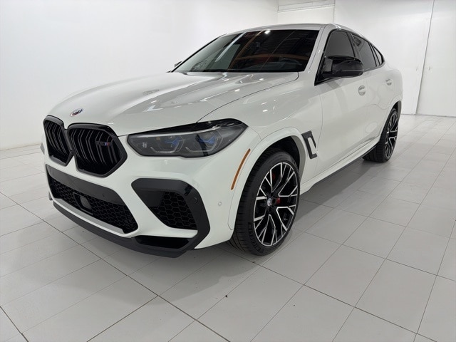 2022 BMW X6 M Base's photo