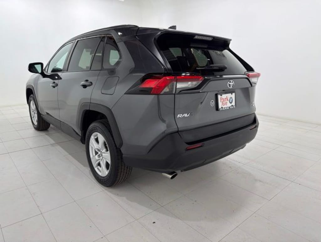 Used 2021 Toyota RAV4 XLE SUV
