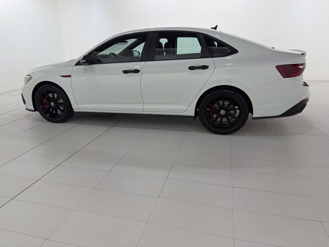 3VW8T7BU7RM009594