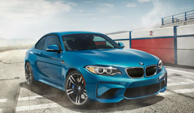 2017 BMW M2 near Maywood